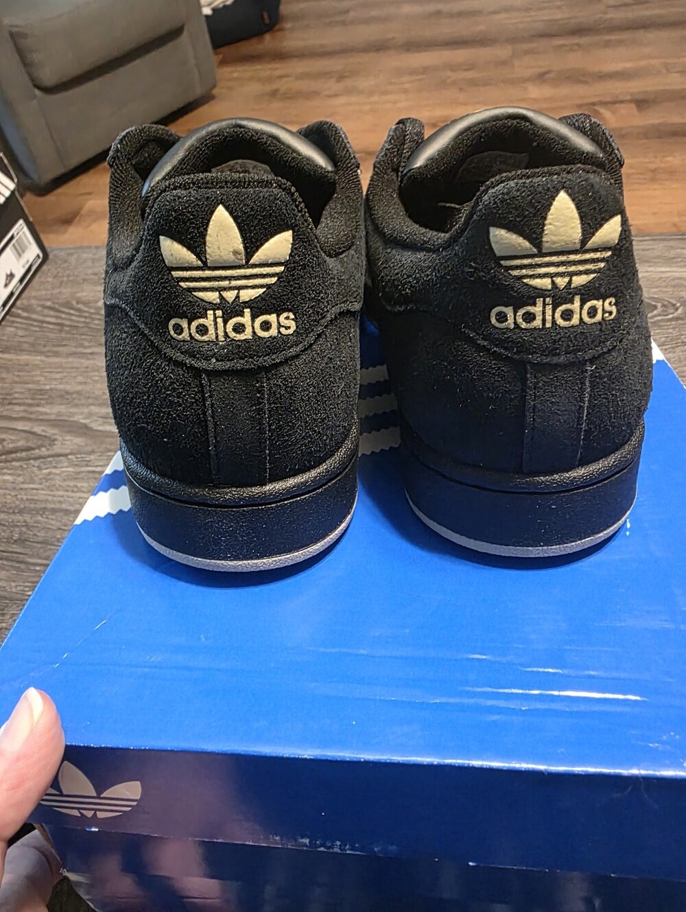 Adidas Superstar 2 Black Suede Low-Top Sneakers with Gold Logo - Picture 6 of 9